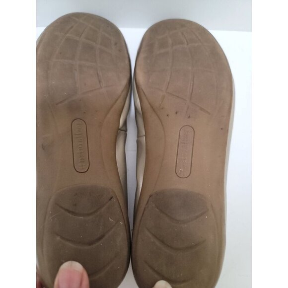 Naturalizer Gold Metallic Flats With Ornamental Toe Design - Womens Size 6 M - Picture 8 of 10